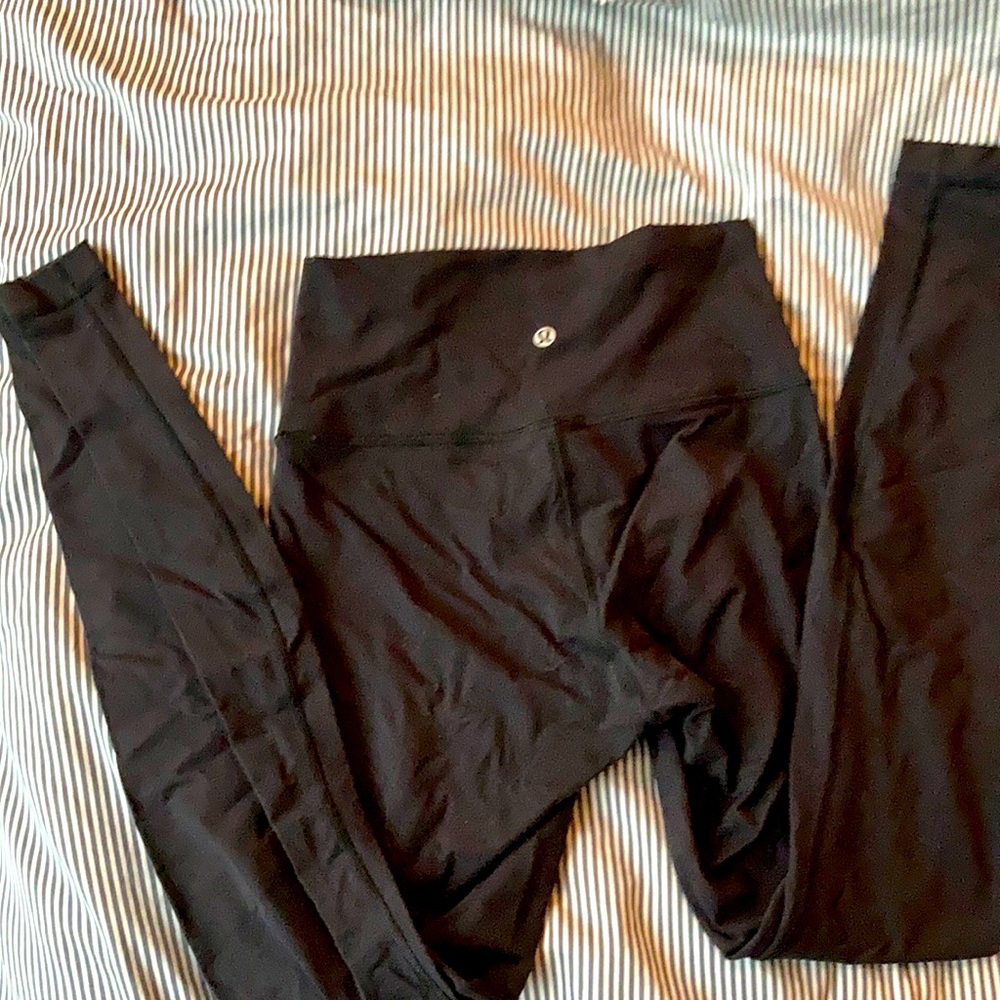 Lululemon wunder under leggings high waist size 6